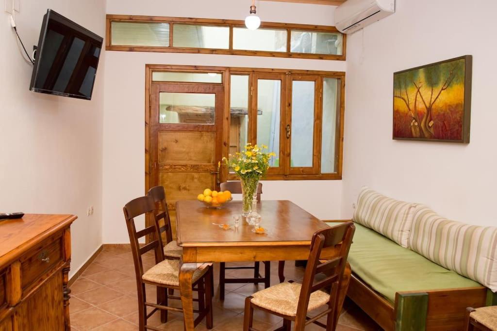Holiday home Traditional House In Fres Kares
