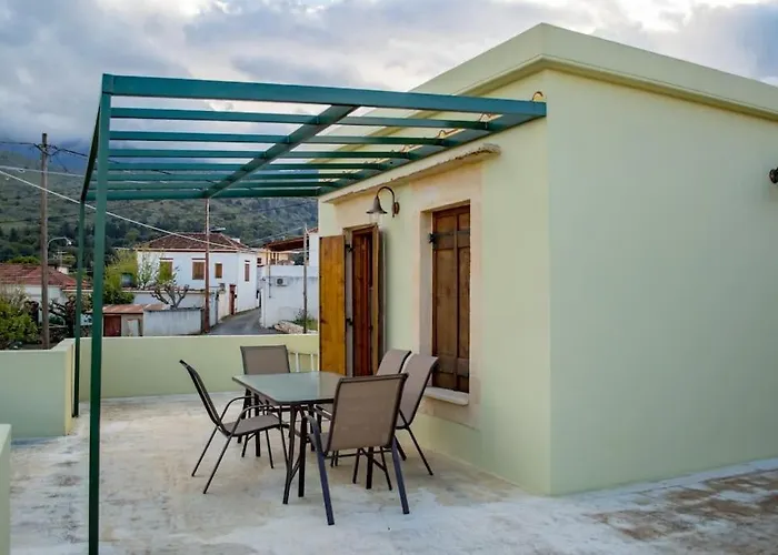 Traditional House In Fres